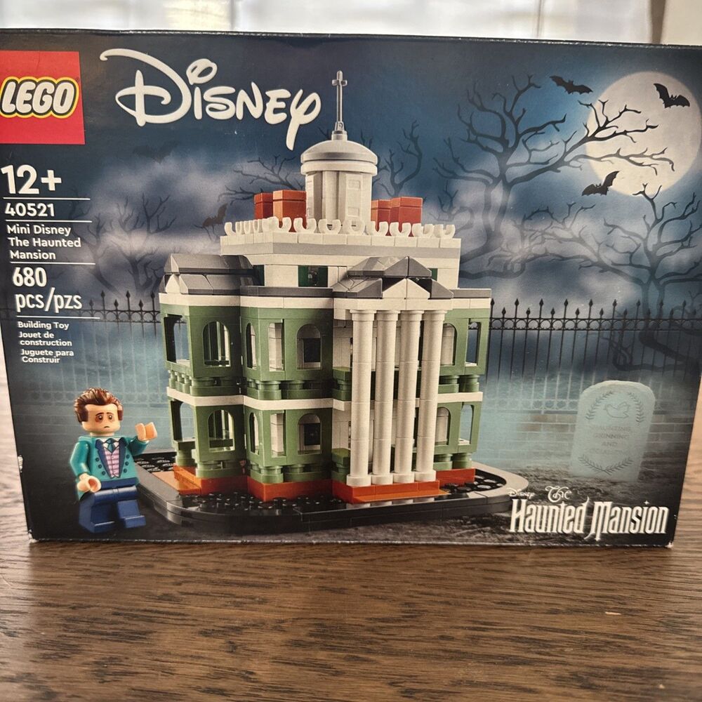LEGO Disney The Haunted Mansion Disney 680 Pcs. 40521 NEW Sealed